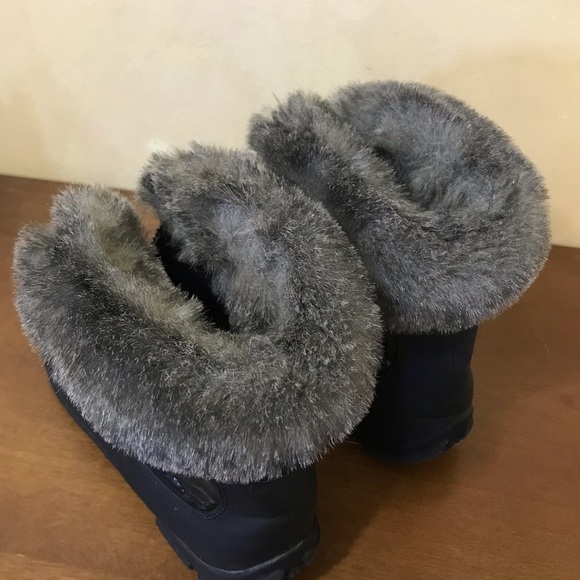 Women's Abby Faux Fur Ankle Boot Women's Size 9 M Black Cougar - Picture 5 of 9